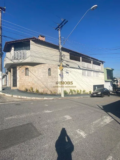 Foto 1 de Sobrado com 3 Quartos à venda, 274m² em Taboão, São Bernardo do Campo