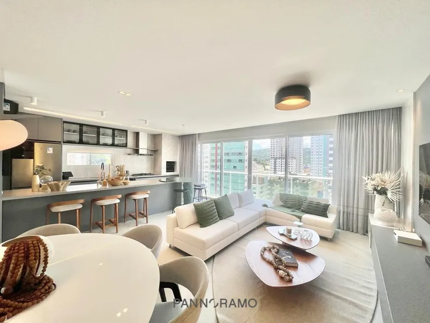 Foto 1 de Apartamento com 4 Quartos à venda, 143m² em Centro, Balneário Camboriú