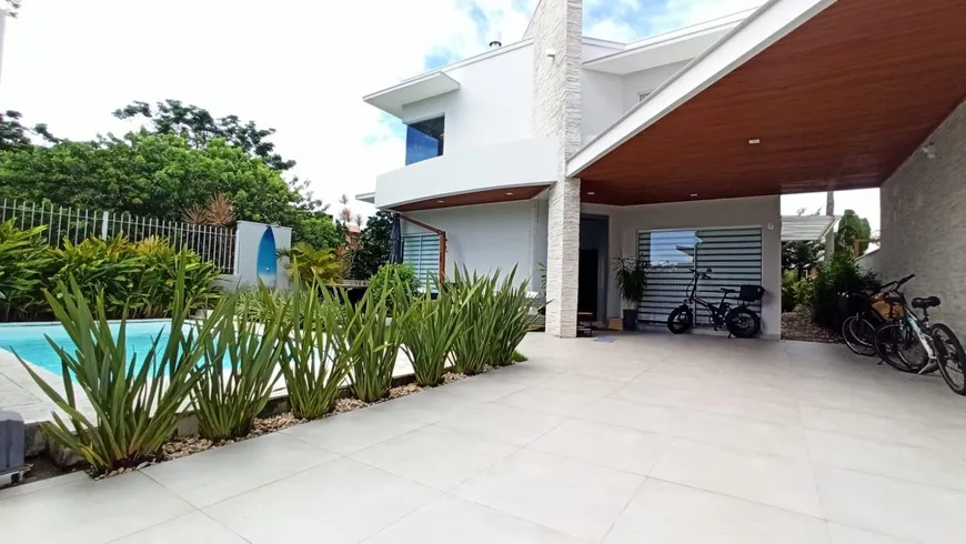 Foto 1 de Casa com 4 Quartos à venda, 280m² em Campeche, Florianópolis