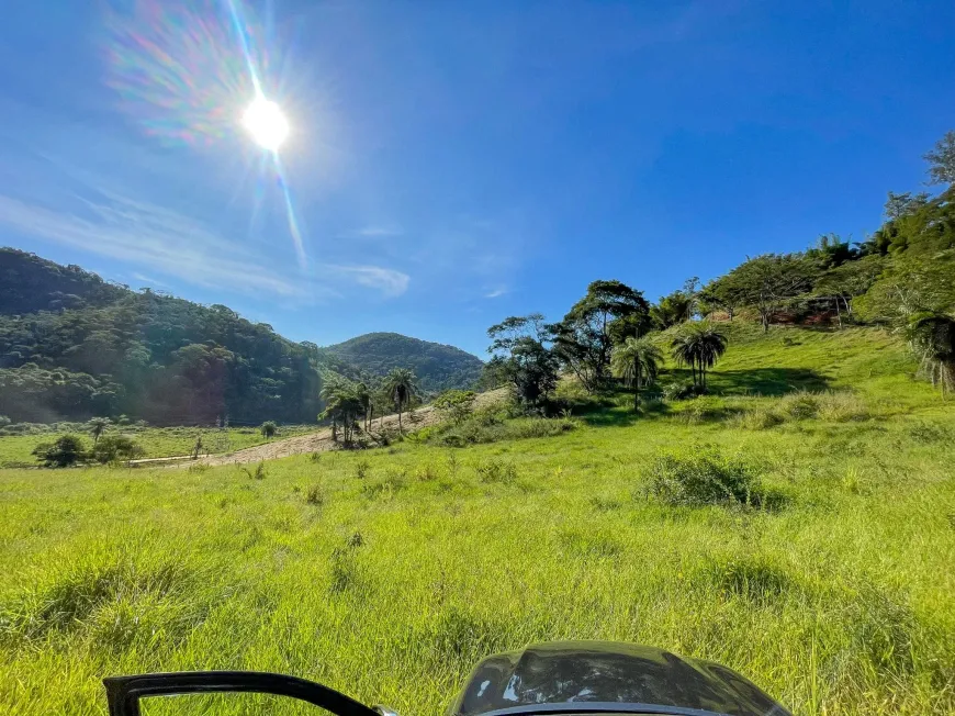 Foto 1 de Lote/Terreno à venda, 2500m² em Secretário, Petrópolis