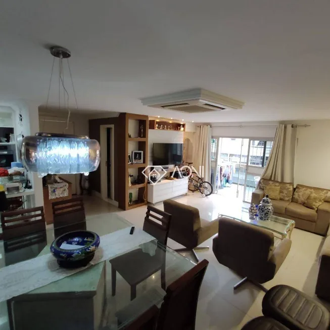 Foto 1 de Apartamento com 4 Quartos à venda, 210m² em Jardim da Penha, Vitória