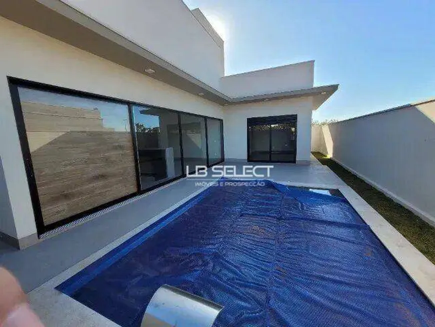 Foto 1 de Casa de Condomínio com 3 Quartos à venda, 240m² em Granada, Uberlândia