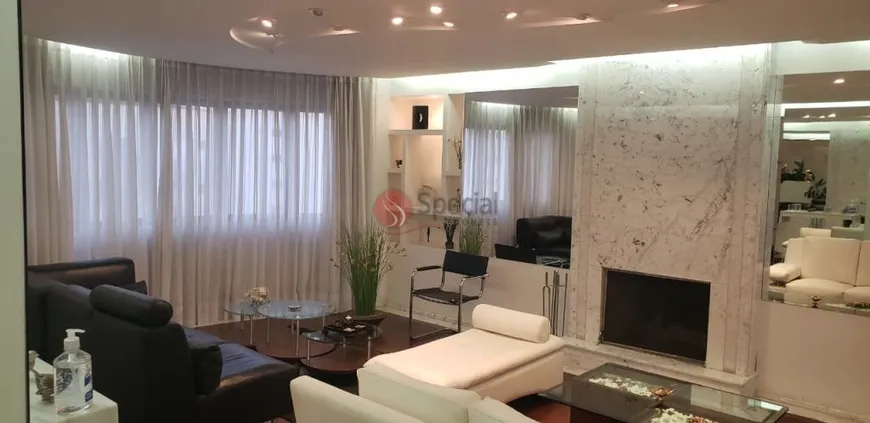 Foto 1 de Apartamento com 4 Quartos à venda, 189m² em Indianópolis, São Paulo