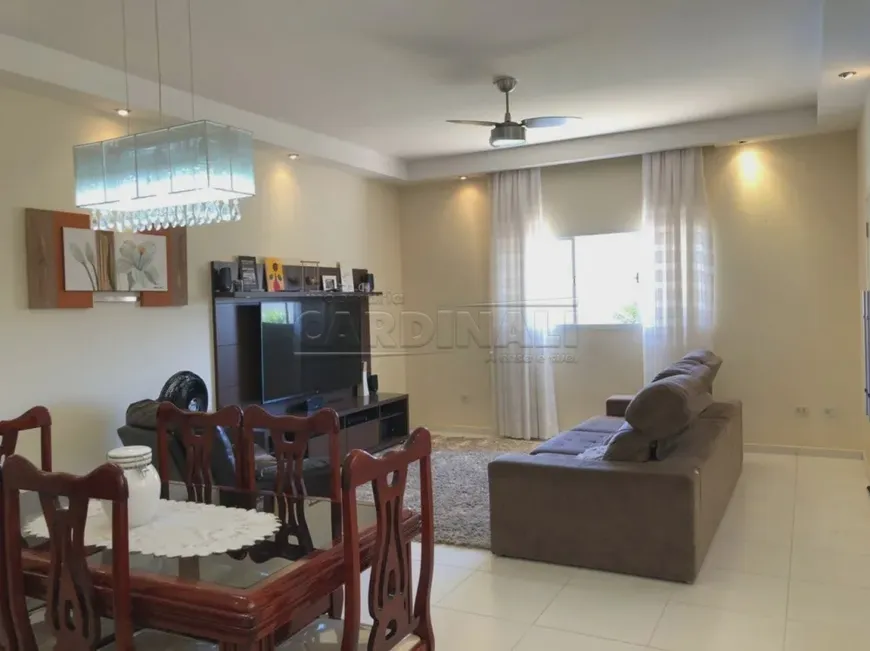 Foto 1 de Casa com 3 Quartos à venda, 251m² em Parque Santa Marta, São Carlos