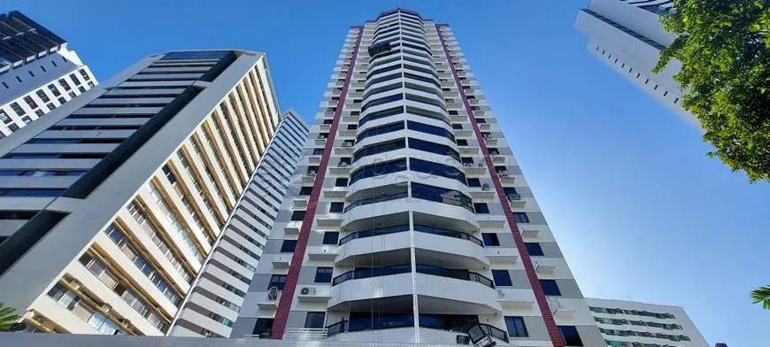 Foto 1 de Apartamento com 4 Quartos à venda, 132m² em Boa Viagem, Recife