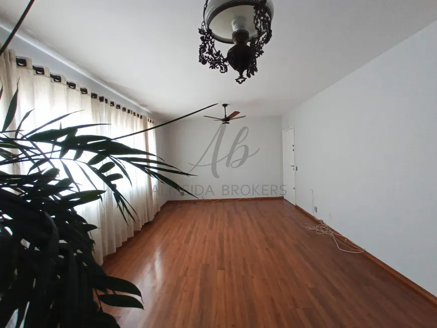 Foto 1 de Apartamento com 3 Quartos para alugar, 130m² em Centro, Campinas