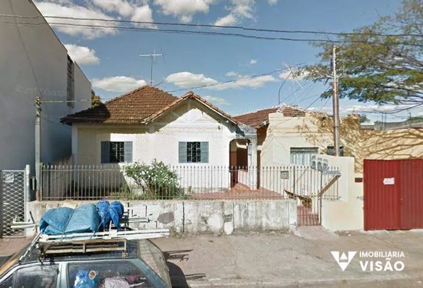 Foto 1 de Casa com 8 Quartos à venda, 140m² em Abadia, Uberaba