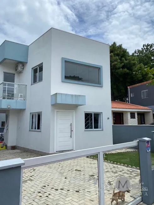 Foto 1 de Casa com 2 Quartos à venda, 127m² em Ingleses do Rio Vermelho, Florianópolis