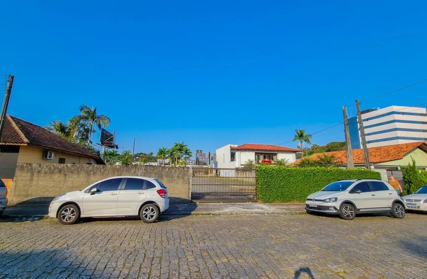 Foto 1 de Lote/Terreno para alugar, 1100m² em Glória, Joinville