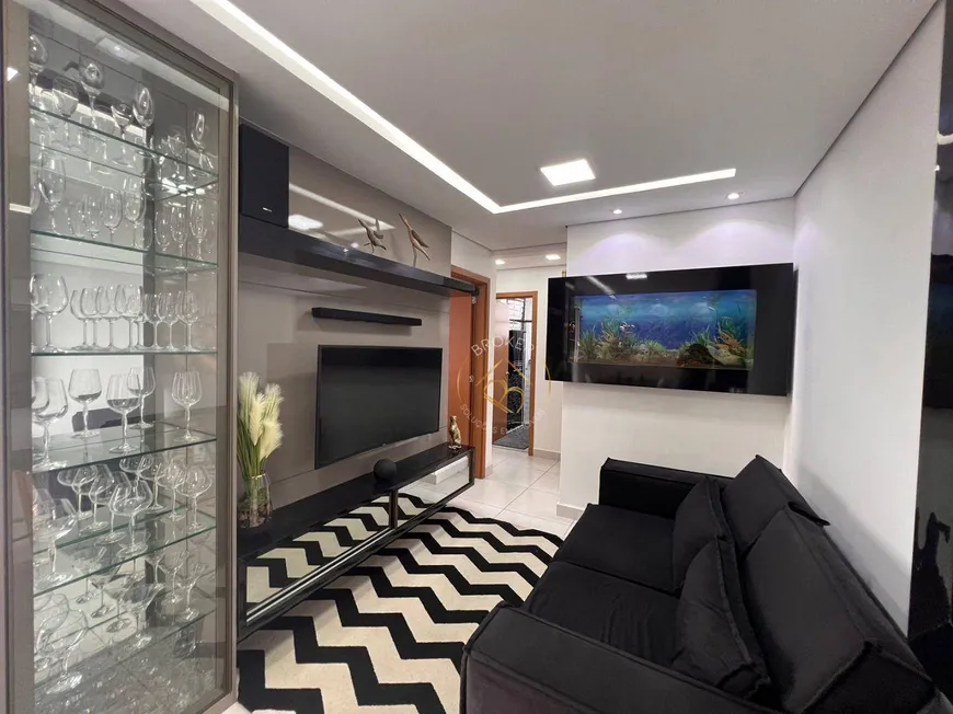 Foto 1 de Apartamento com 3 Quartos à venda, 71m² em Goiânia, Belo Horizonte