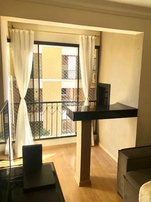 Foto 1 de Apartamento com 3 Quartos à venda, 66m² em Teresópolis, Porto Alegre