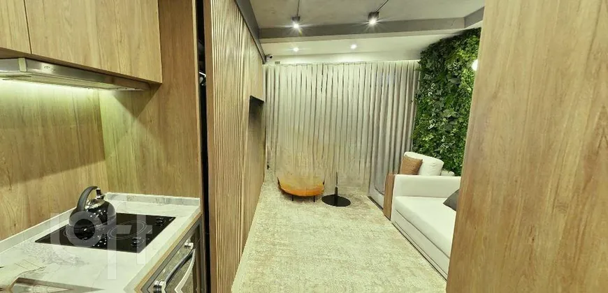 Foto 1 de Apartamento com 2 Quartos à venda, 38m² em Moema, São Paulo