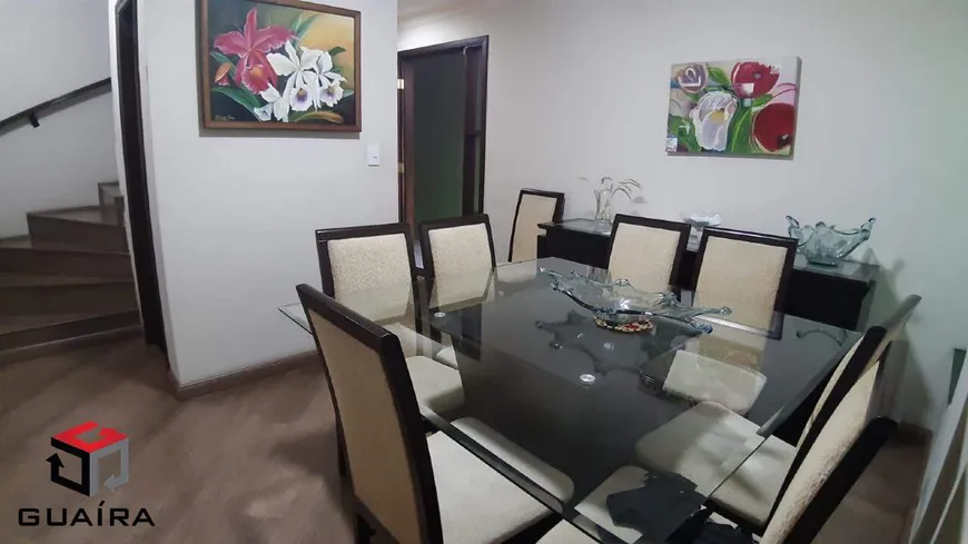 Foto 1 de Sobrado com 3 Quartos à venda, 226m² em Vila Pires, Santo André