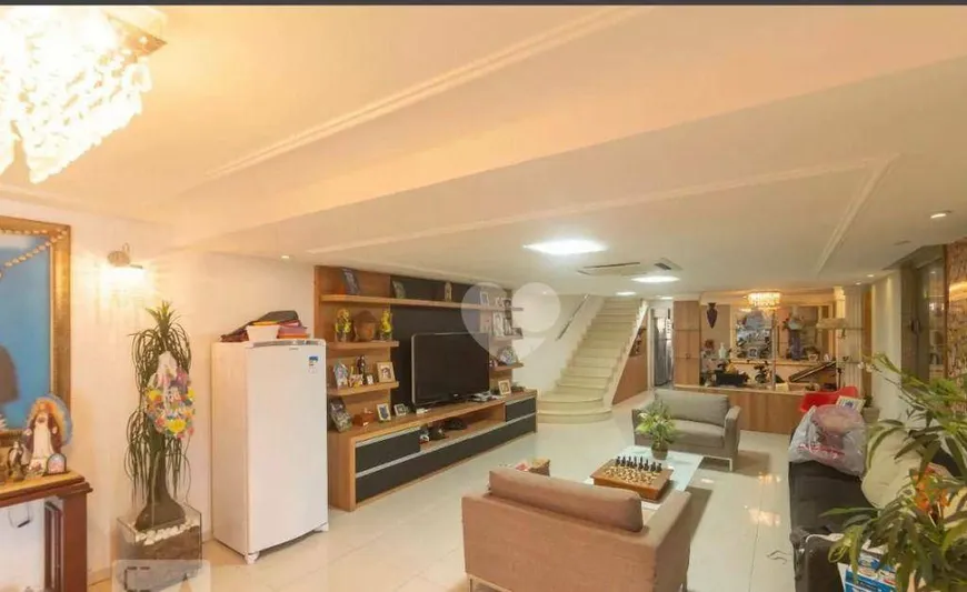 Foto 1 de Casa de Condomínio com 6 Quartos à venda, 311m² em Recreio Dos Bandeirantes, Rio de Janeiro