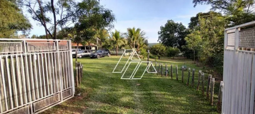 Foto 1 de Fazenda/Sítio com 4 Quartos à venda, 10000m² em Jardim Dirceu, Marília