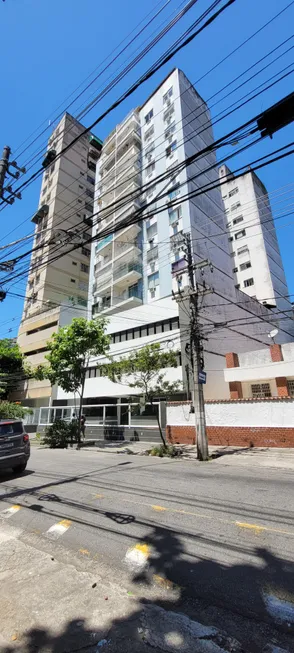 Foto 1 de Apartamento com 2 Quartos para alugar, 66m² em Icaraí, Niterói