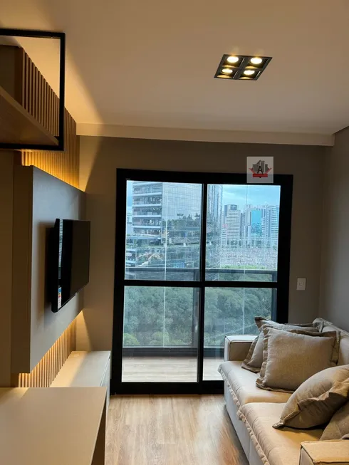 Foto 1 de Apartamento com 2 Quartos para alugar, 35m² em Vila Olímpia, São Paulo