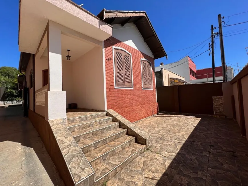 Foto 1 de Casa com 3 Quartos à venda, 119m² em Vila Rezende, Piracicaba