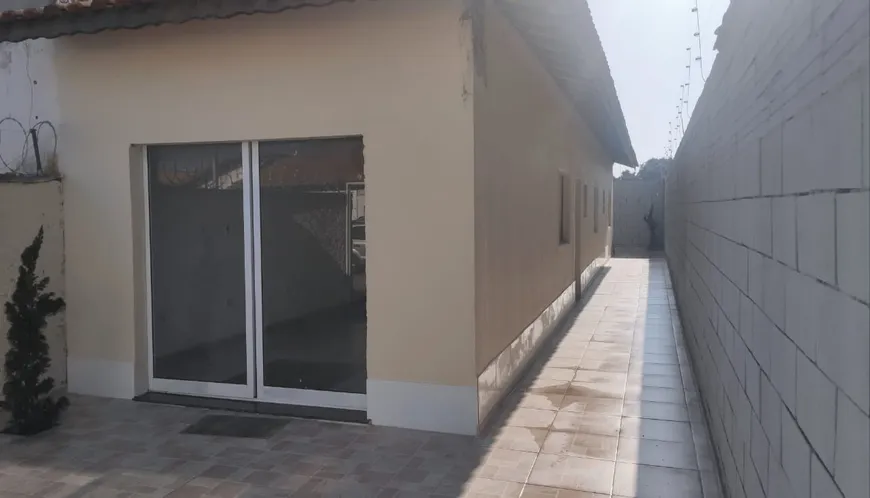 Foto 1 de Casa com 2 Quartos à venda, 66m² em Tupy, Itanhaém