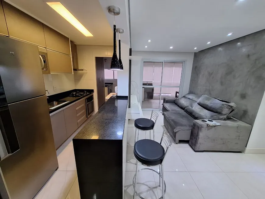 Foto 1 de Apartamento com 2 Quartos para alugar, 65m² em Jardim Prudência, São Paulo