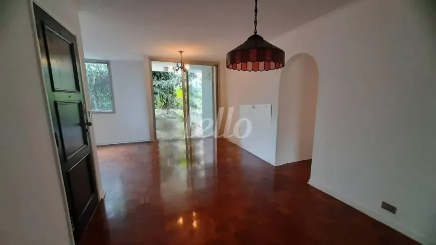 Foto 1 de Apartamento com 3 Quartos para alugar, 165m² em Perdizes, São Paulo
