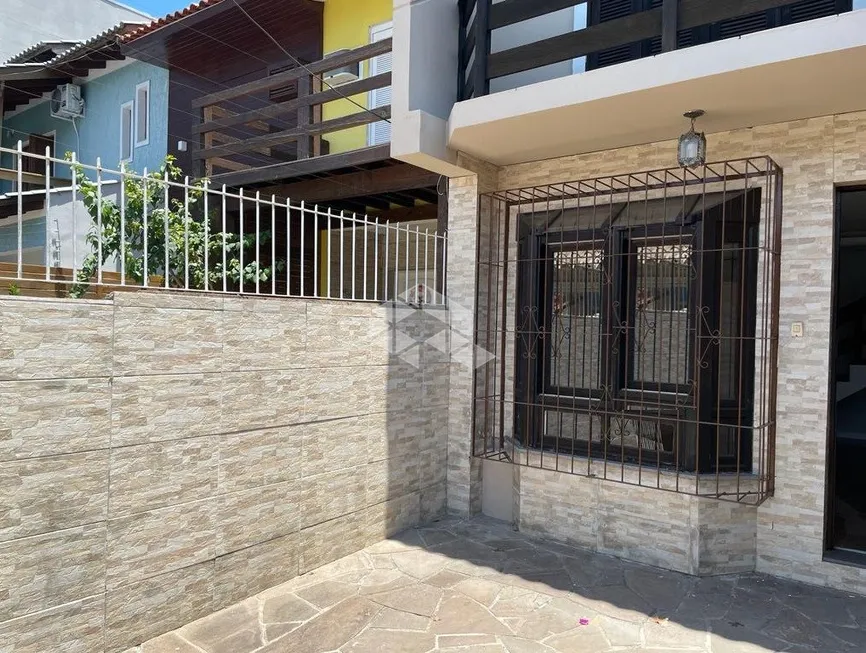 Foto 1 de Casa com 3 Quartos à venda, 133m² em Campo Novo, Porto Alegre