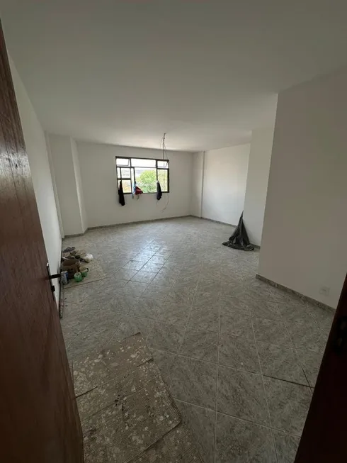 Foto 1 de Ponto Comercial para alugar, 35m² em Miguel Couto, Nova Iguaçu