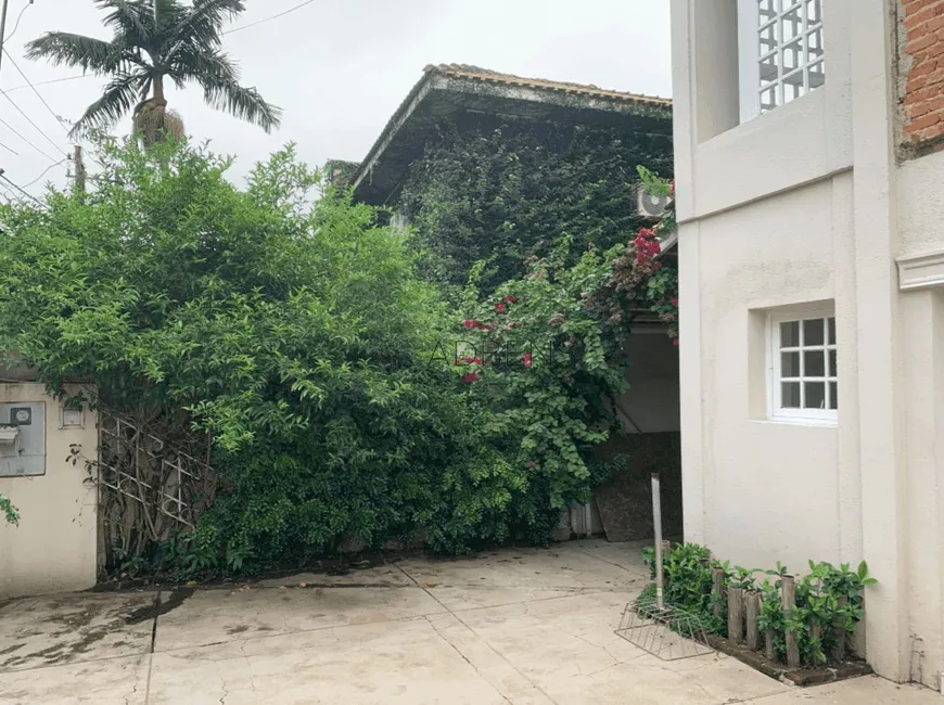 Foto 1 de Casa com 3 Quartos à venda, 220m² em Jardim Paulistano, São Paulo