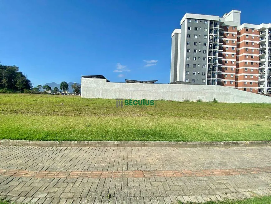 Foto 1 de Lote/Terreno à venda, 325m² em Rau, Jaraguá do Sul