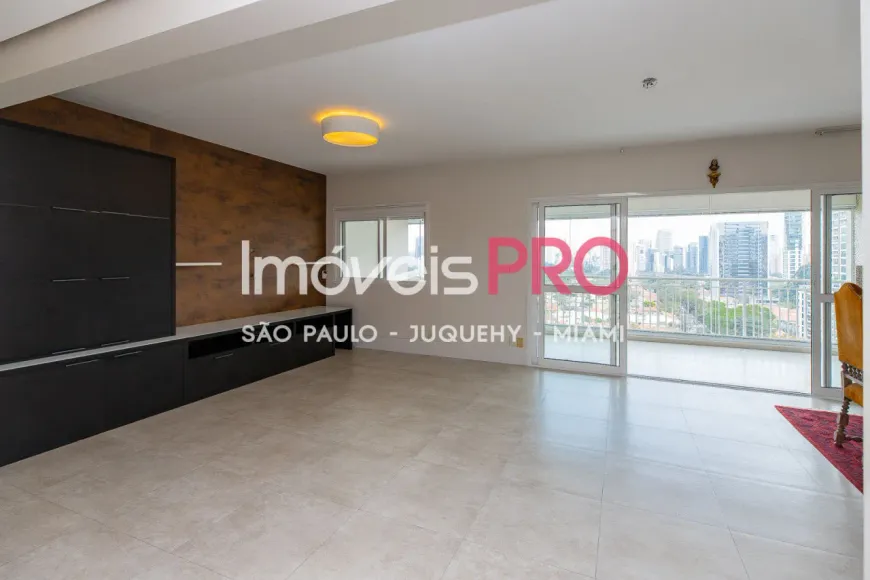 Foto 1 de Apartamento com 3 Quartos à venda, 175m² em Brooklin, São Paulo