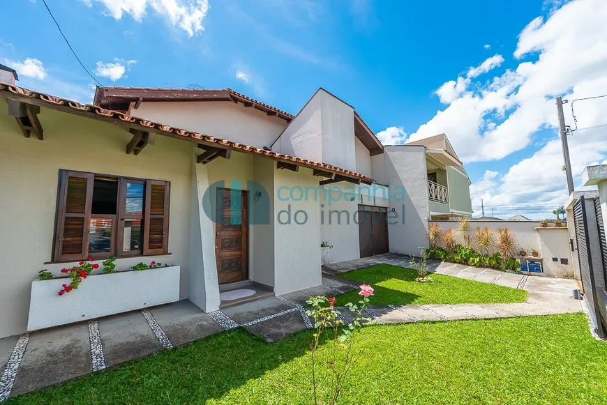 Foto 1 de Casa com 3 Quartos à venda, 221m² em Uberaba, Curitiba