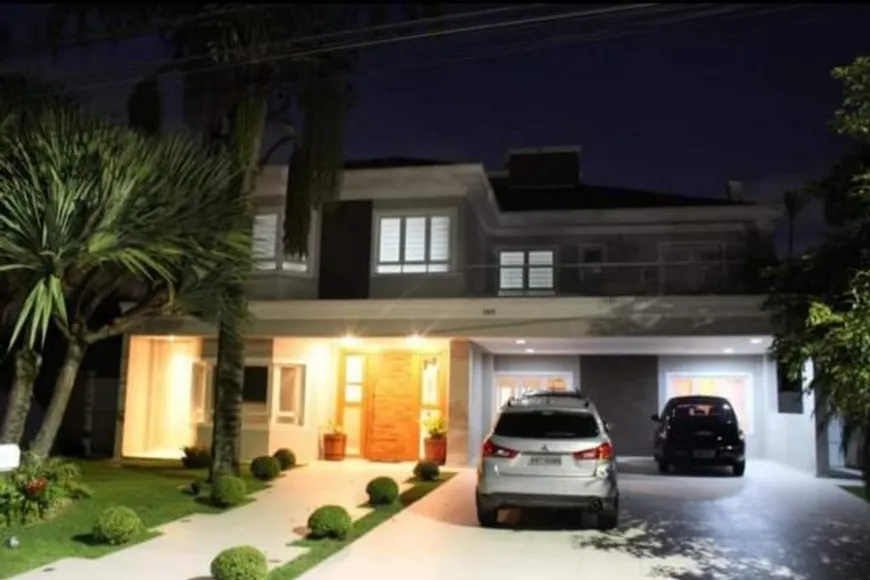 Foto 1 de Casa de Condomínio com 4 Quartos à venda, 427m² em Alphaville, Santana de Parnaíba