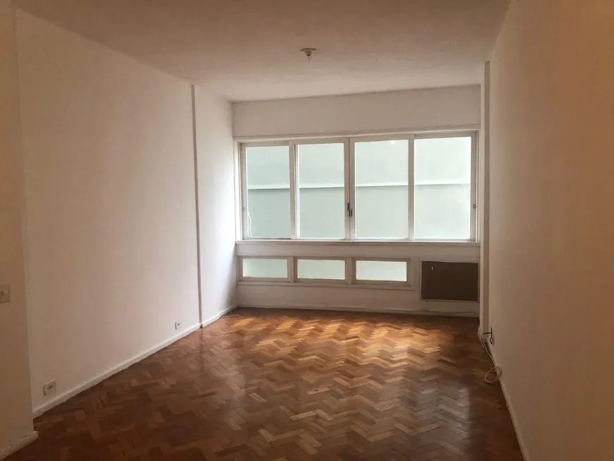 Foto 1 de Apartamento com 3 Quartos à venda, 127m² em Copacabana, Rio de Janeiro