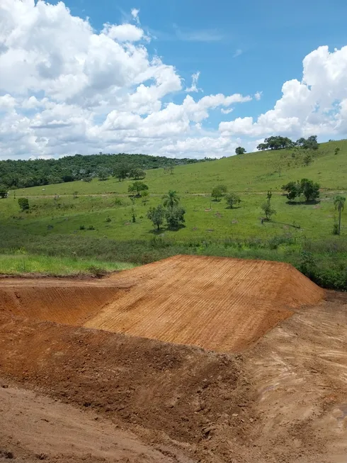 Foto 1 de Lote/Terreno à venda, 1000m² em Rio Abaixo, Jacareí