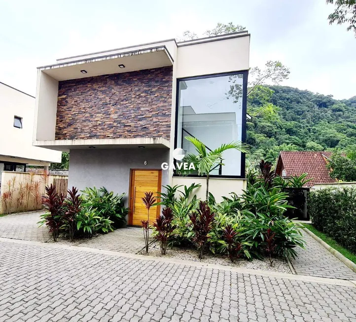 Foto 1 de Casa com 3 Quartos para alugar, 120m² em Boiçucanga, São Sebastião