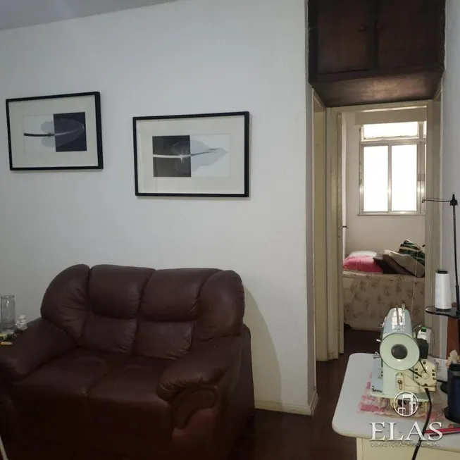 Foto 1 de Apartamento com 2 Quartos à venda, 50m² em Bingen, Petrópolis