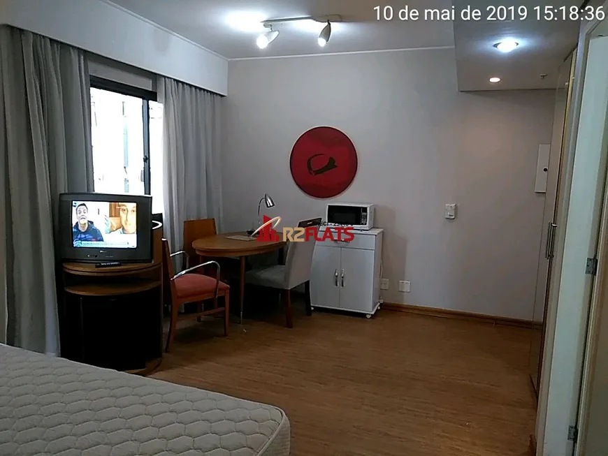 Foto 1 de Flat com 1 Quarto à venda, 28m² em Moema, São Paulo