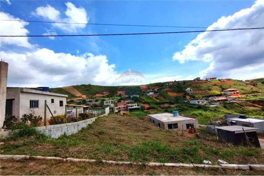 Foto 1 de Lote/Terreno à venda, 910m² em Centro, Chácara