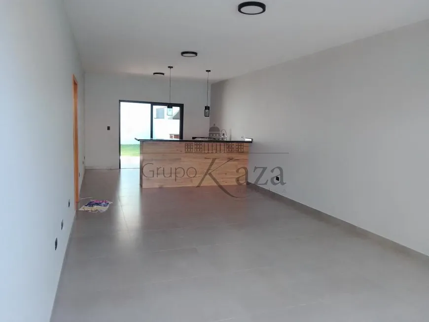 Foto 1 de Casa com 3 Quartos à venda, 150m² em Jardim Siesta, Jacareí