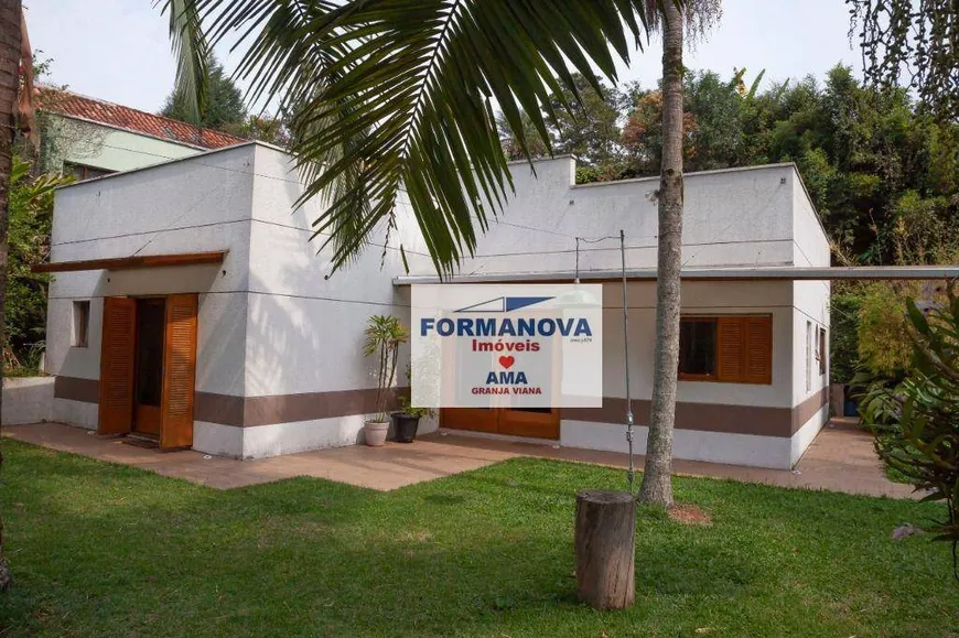 Foto 1 de Casa com 2 Quartos à venda, 110m² em Granja Viana, Carapicuíba