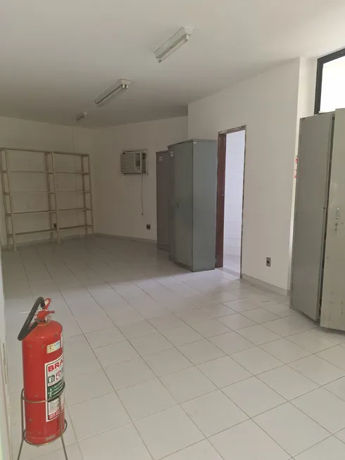 Foto 1 de Sala Comercial para alugar, 30m² em Praia do Canto, Vitória