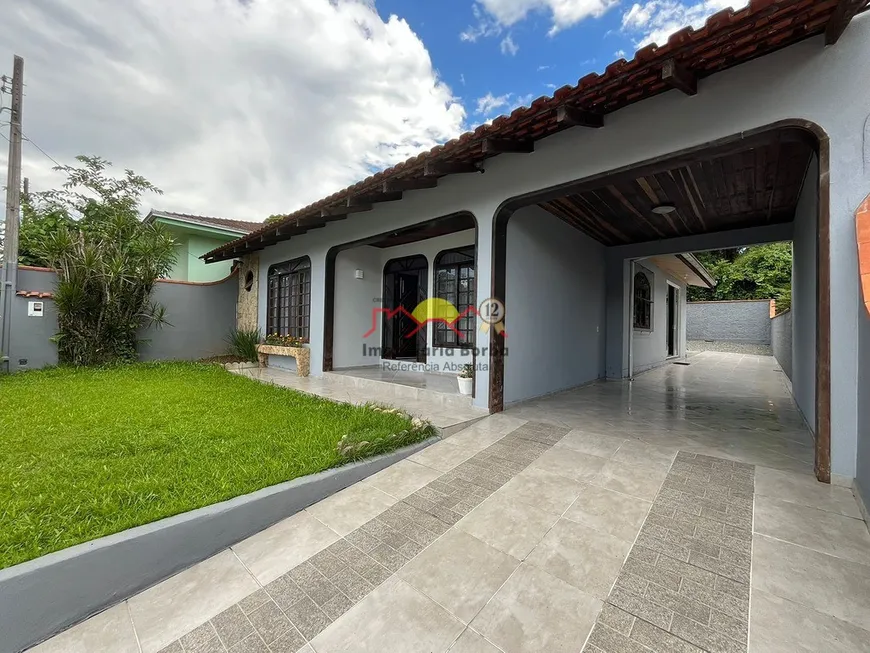 Foto 1 de Casa com 3 Quartos à venda, 116m² em Santa Catarina, Joinville