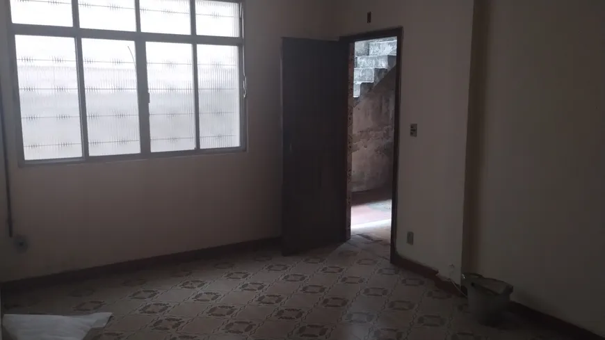 Foto 1 de Casa com 2 Quartos à venda, 80m² em Jardim América, Rio de Janeiro