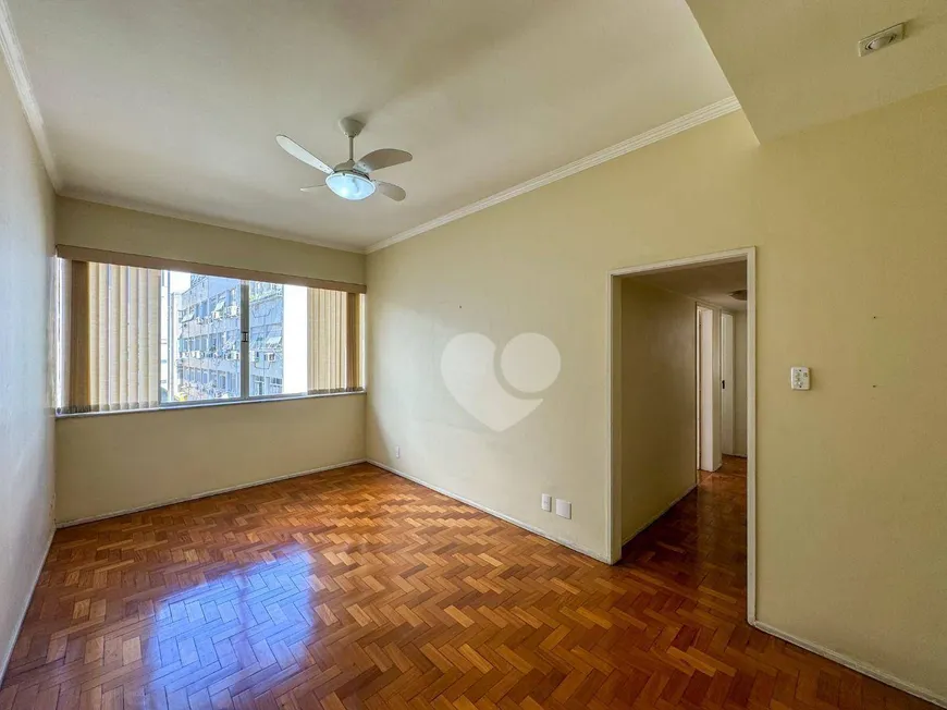 Foto 1 de Apartamento com 3 Quartos à venda, 100m² em Leblon, Rio de Janeiro