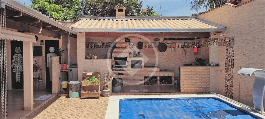 Foto 1 de Casa com 3 Quartos à venda, 70m² em Jardim Suico, Inhumas