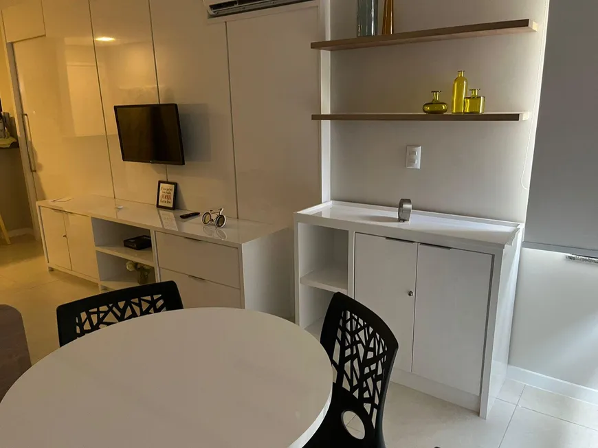 Foto 1 de Apartamento com 1 Quarto à venda, 45m² em Ondina, Salvador