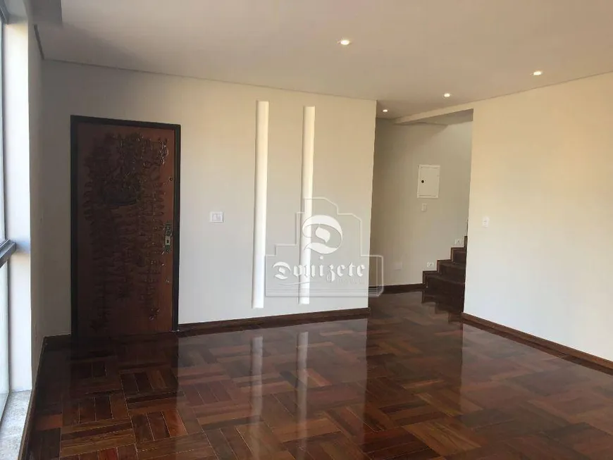 Foto 1 de Sobrado com 3 Quartos à venda, 261m² em Santa Maria, Santo André