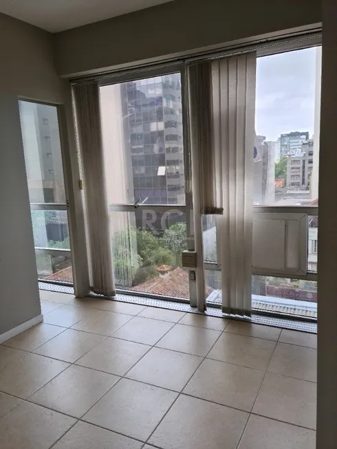 Foto 1 de Sala Comercial à venda, 29m² em Moinhos de Vento, Porto Alegre