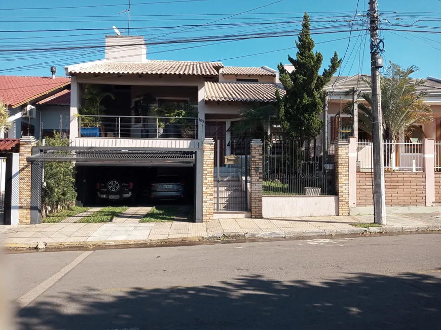 Foto 1 de Sobrado com 3 Quartos à venda, 219m² em Parque da Matriz, Cachoeirinha