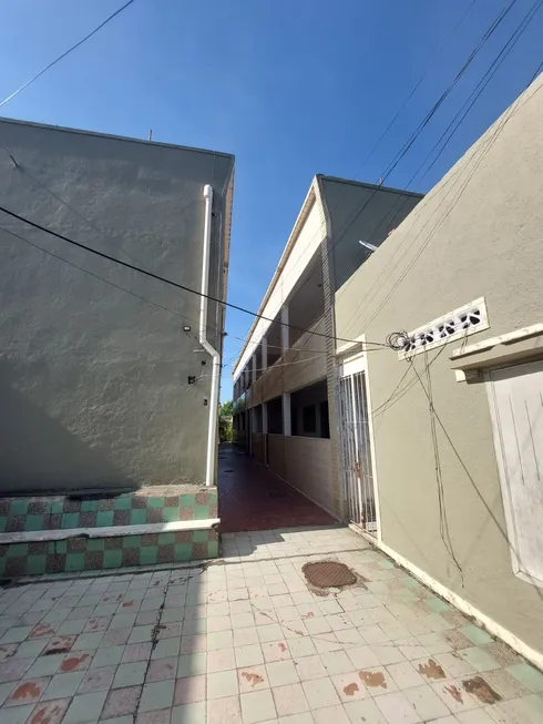 Foto 1 de Casa de Condomínio com 1 Quarto à venda, 38m² em Boaçu, São Gonçalo